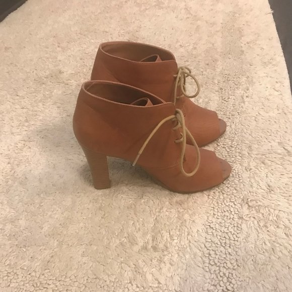 Brown open toe booties - Picture 3 of 3